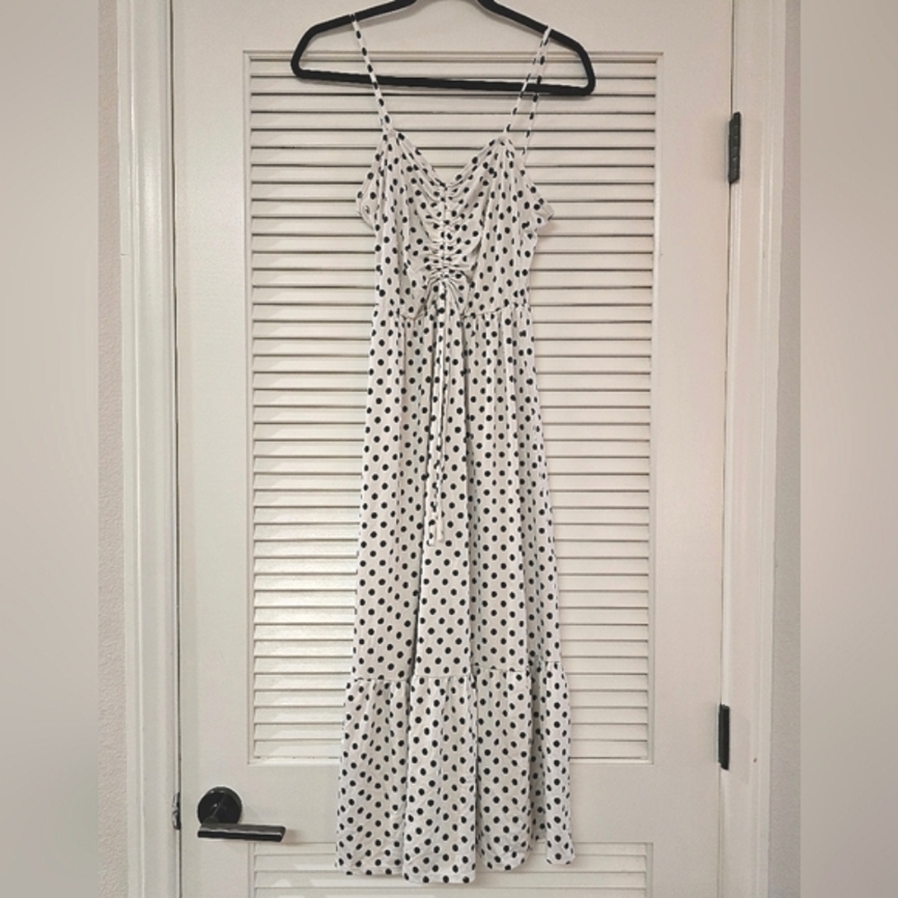 Caution To The Wind - Black & White Polka-Dot Retro Sleevelees Maxi Dress